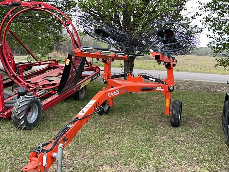 kubota-ra108cr-image-1