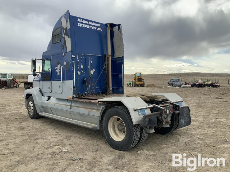 1995-freightliner-fld120-image-7