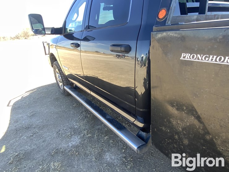 2019-dodge-3500-image-15