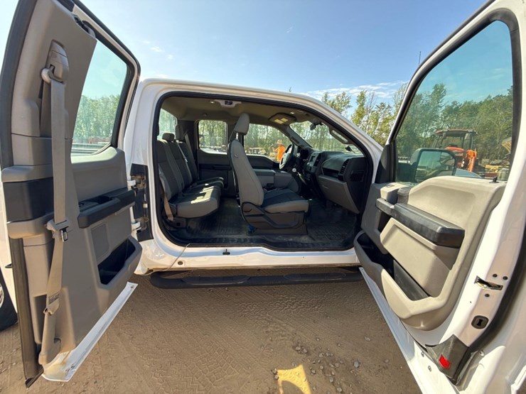 2018-ford-f150-xl-image-7