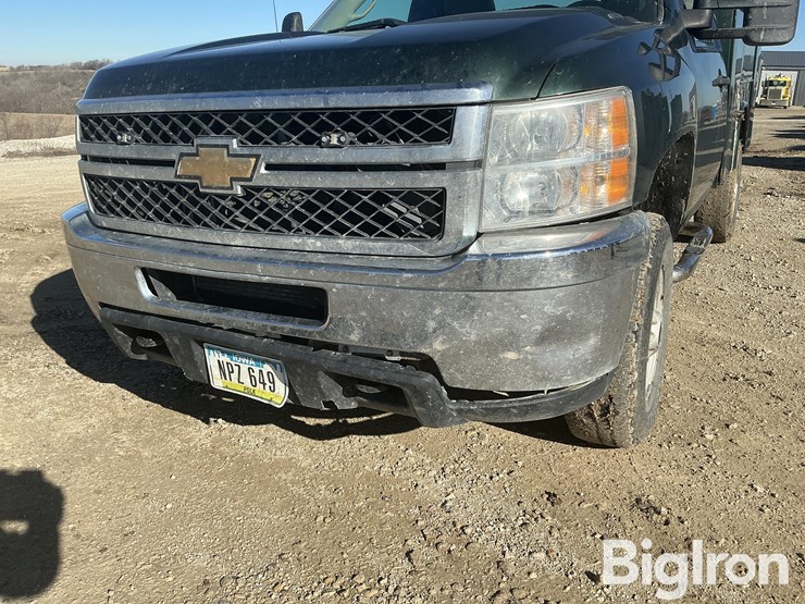 2011-chevrolet-k2500-image-14