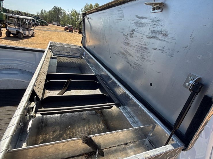 2019-ford-f150-xl-image-7