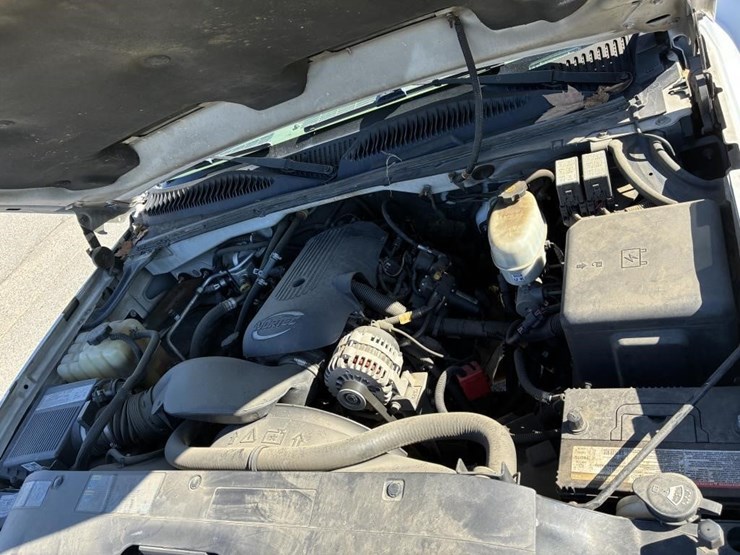 2005-chevrolet-silverado-2500-image-6