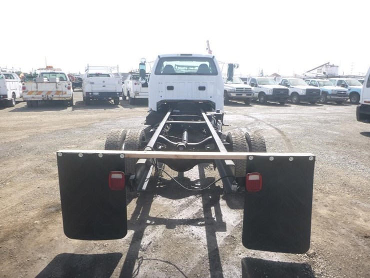 2012-ford-f650-image-6