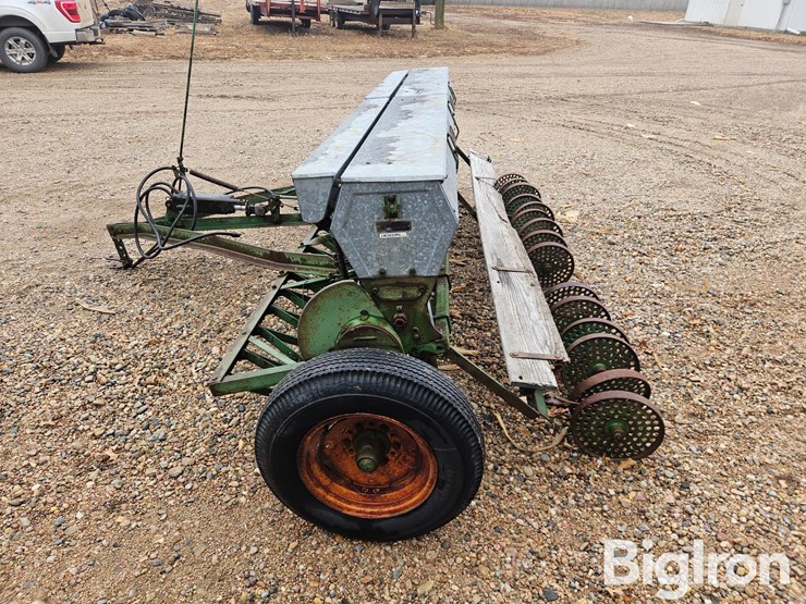 john-deere-b-image-8