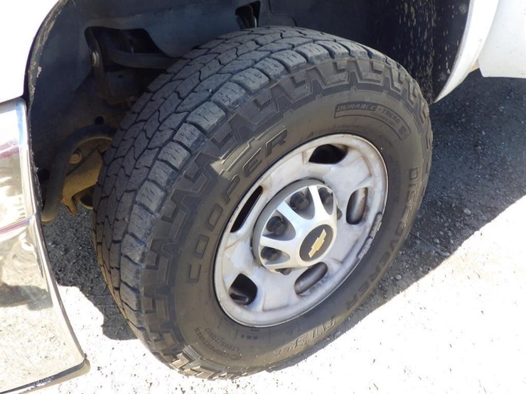 2013-chevrolet-2500hd-image-11