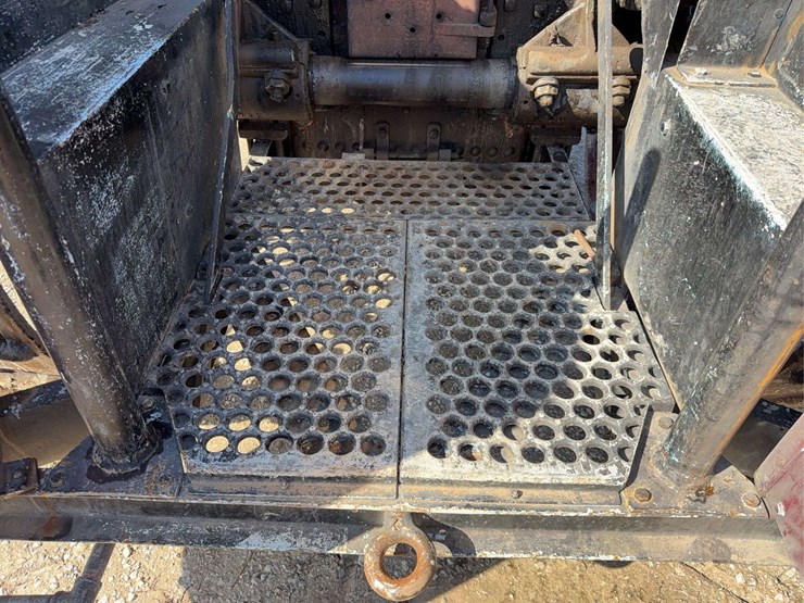 1910-advance-rumely-steam-traction-engine-image-68