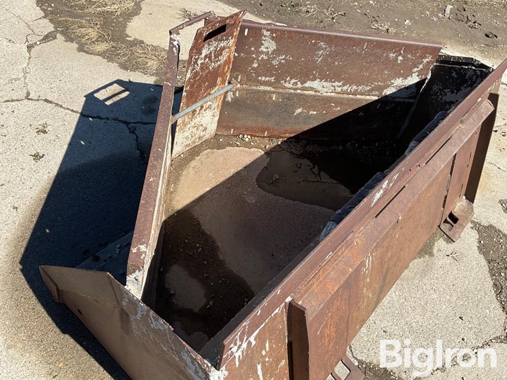 melroe-60"-concrete-utility-bucket-image-9