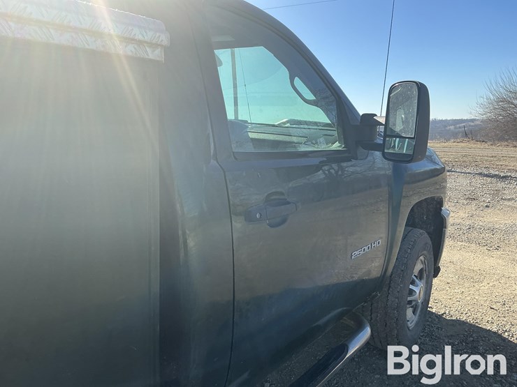 2011-chevrolet-k2500-image-15