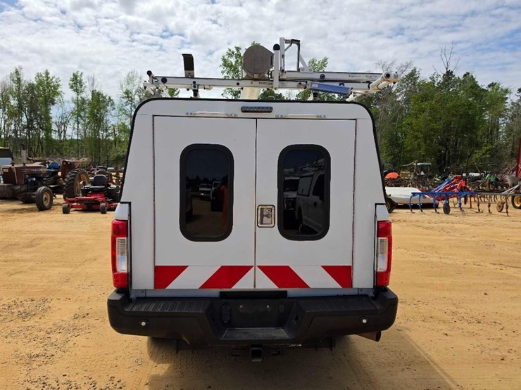 2019-ford-f250-xl-image-5