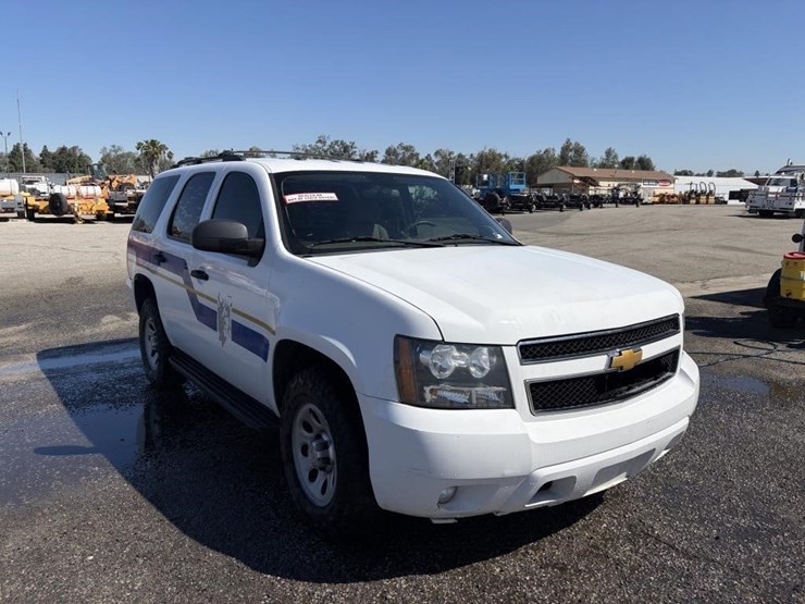 2013-chevrolet-tahoe-image-2