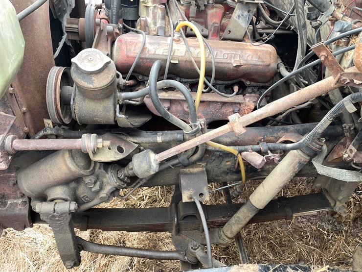 #113-•-1982-international-1754-single-axle-grain-truck-(has-wi-title)-image-39