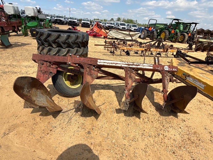 massey-ferguson-82-image-6