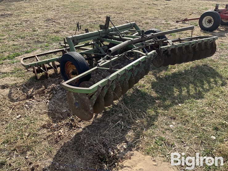 john-deere-12-image-7