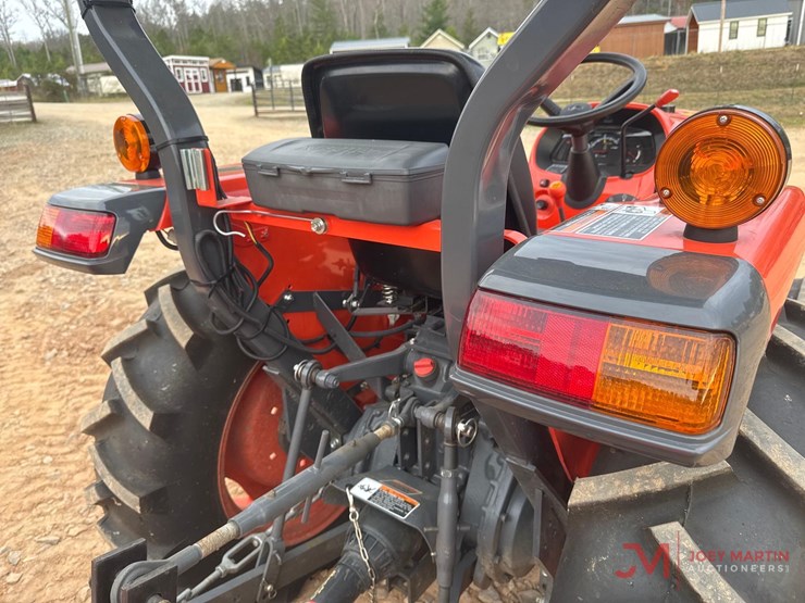 kubota-l2501-image-22