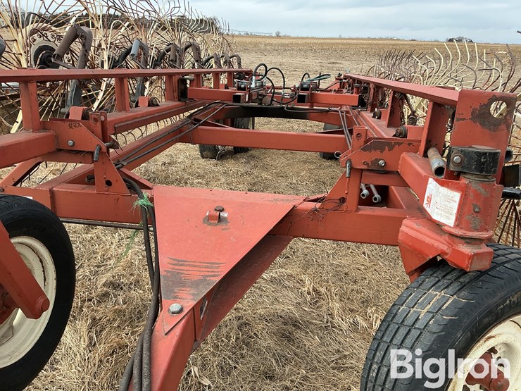 hesston-3991-image-9