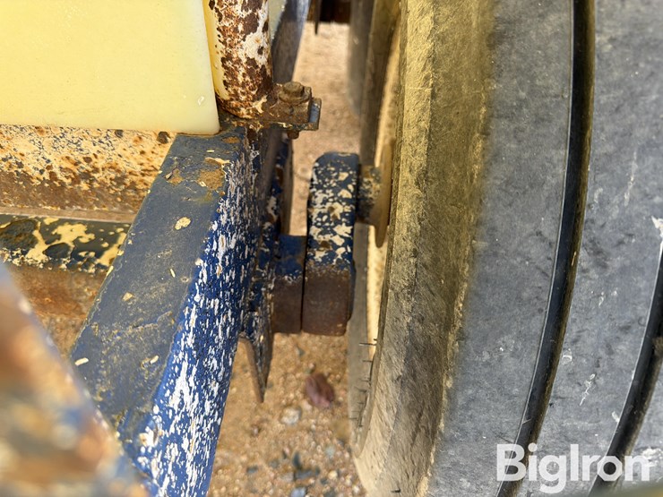 1050-gallon-t/a-nurse-tank-trailer-image-17