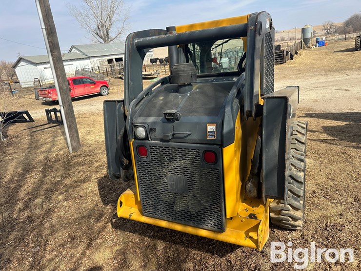 2015-deere-326e-image-6