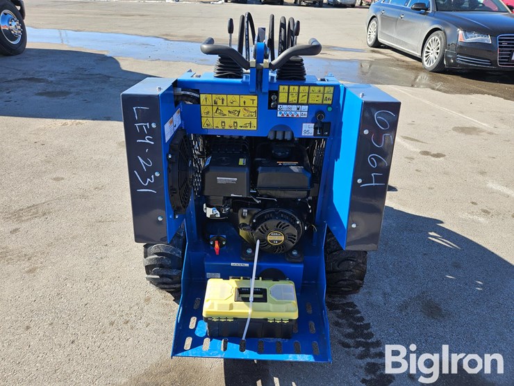 2025-massey-ferguson-730-image-6