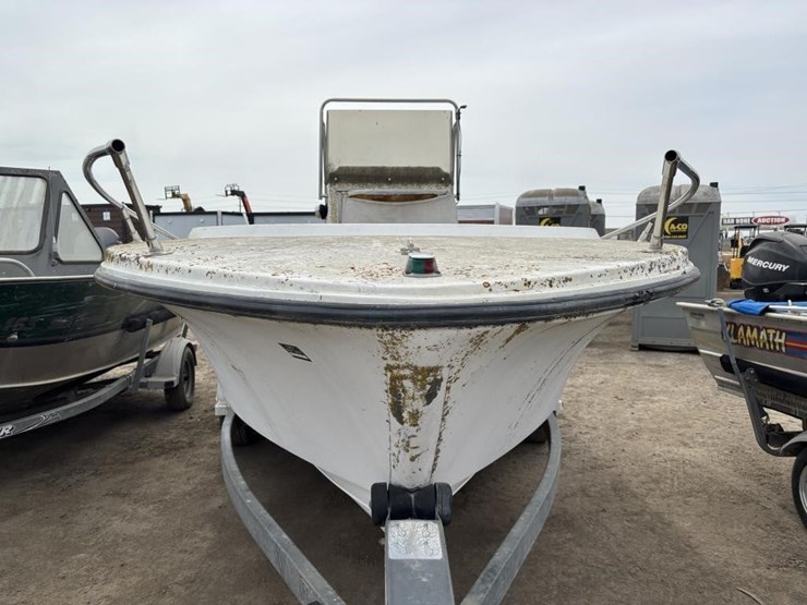 1990-unknown-trailer-image-5