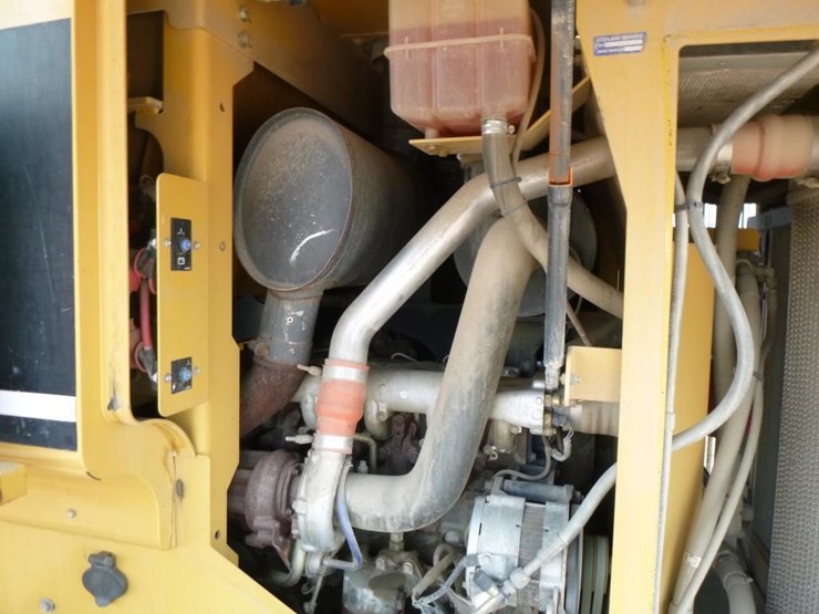 2004-caterpillar-924gz-image-32