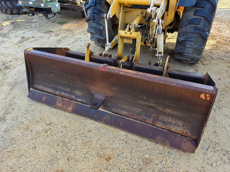 john-deere-210-image-6