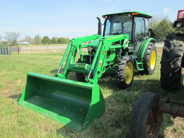 john-deere-5075e-image-1