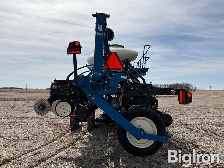 2013-kinze-3660-image-6