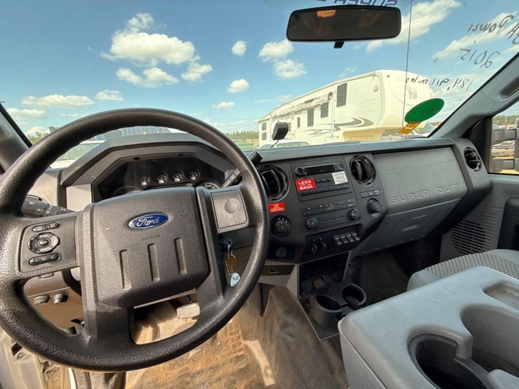 2015-ford-f250-xl-image-15