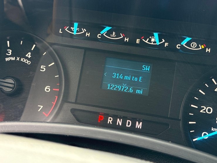 2018-ford-f150-xl-image-11