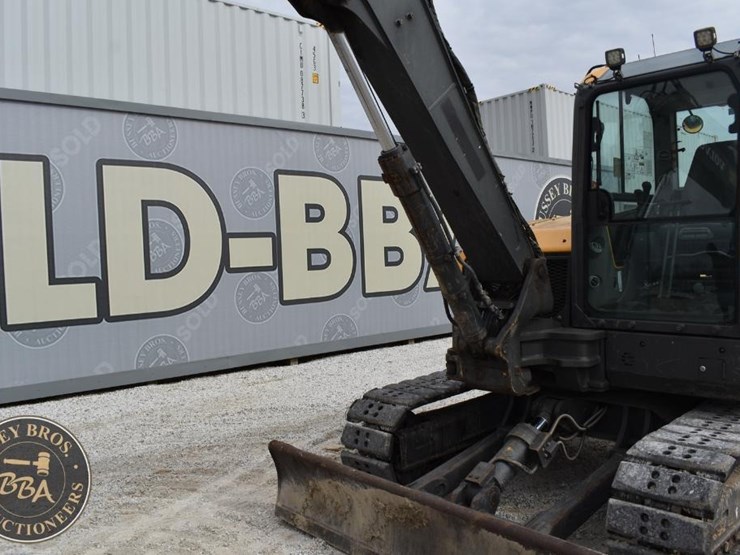 2019-volvo-ecr88d-image-19