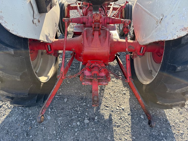 ford-tractor-image-5