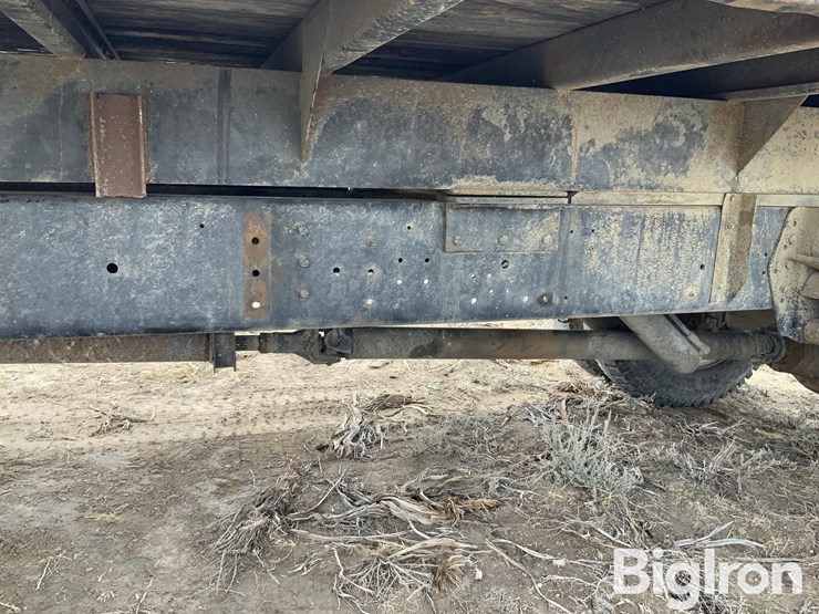 1984-international-flatbed-dump-image-14