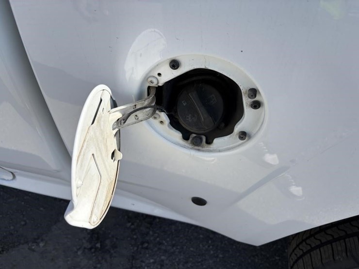 2011-chevrolet-colorado-image-27