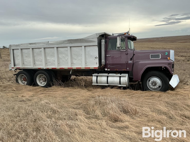 1985-ford-ltl9000-image-4