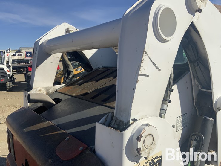 2008-bobcat-t320-image-20
