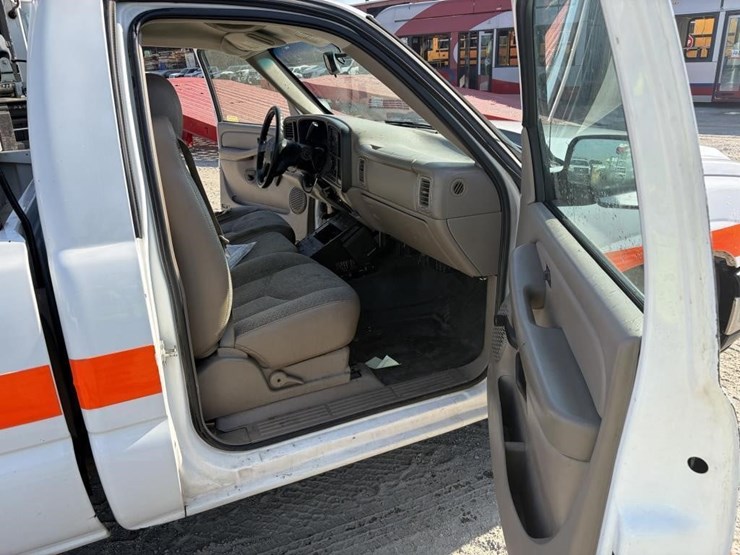 2006-chevrolet-silverado-1500-image-9