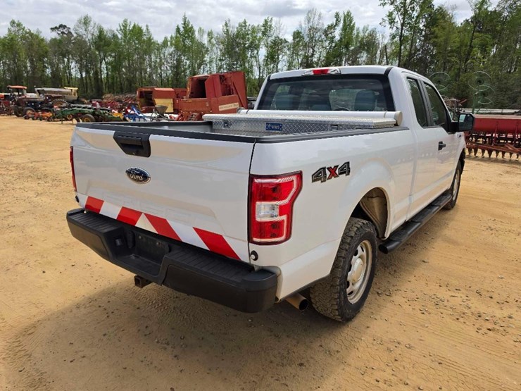 2019-ford-f150-xl-image-3