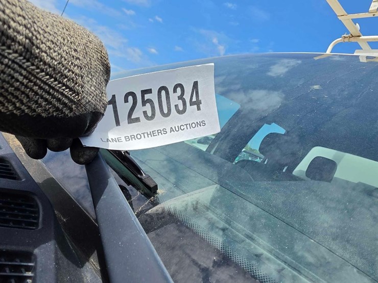 2019-ford-f550-image-16