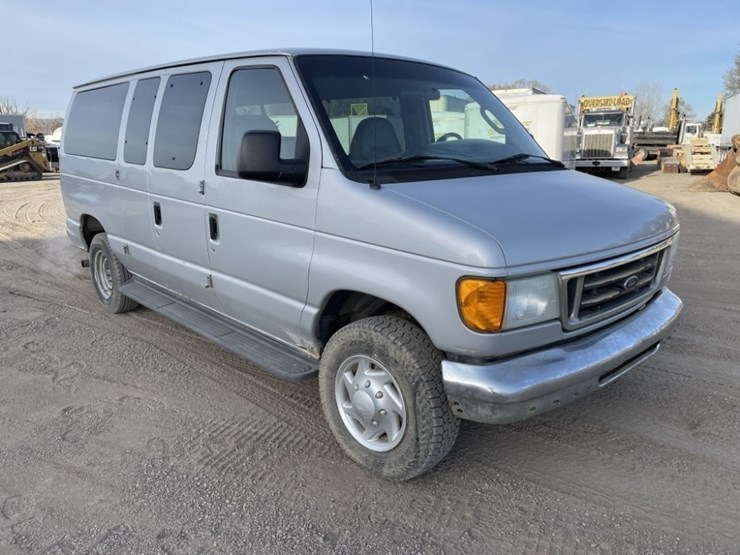 2006-ford-e350-xl-sd-image-7