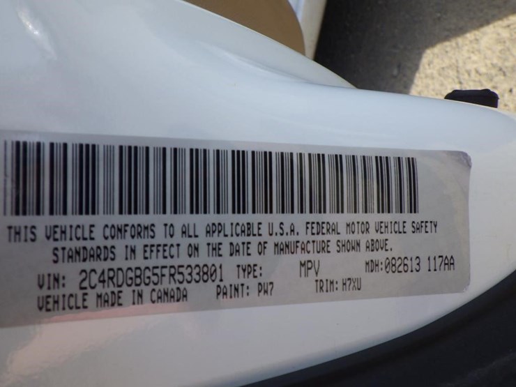 2015-dodge-grand-caravan-image-17