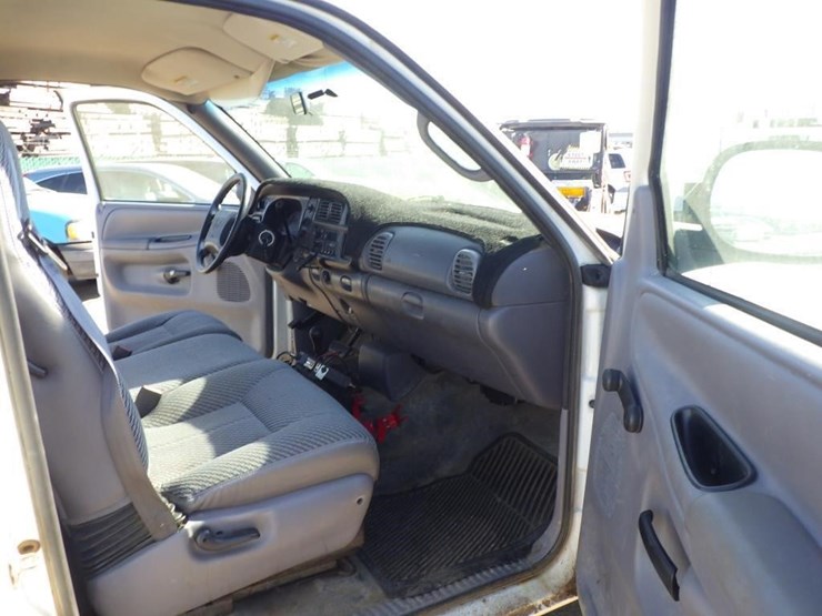 1999-dodge-ram-1500-image-6