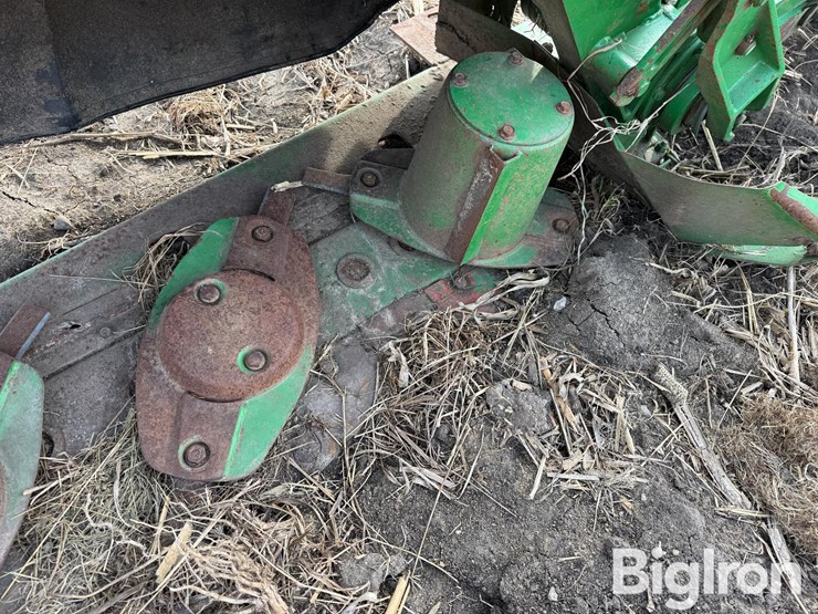 john-deere-275-image-19