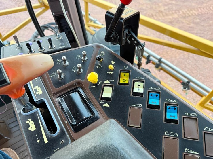 ag-chem-rogator-664-image-60