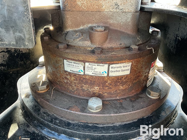 2020-john-deere-2020-image-19