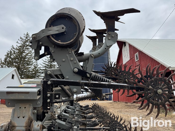 hinkier-6000-12r30"-cultivator-image-11