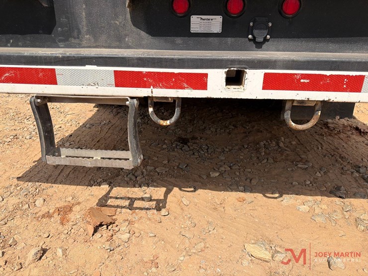 peterbiltpb337-service-truck-image-11