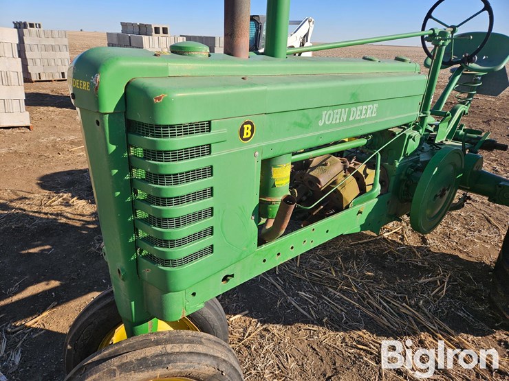john-deere-b-image-9