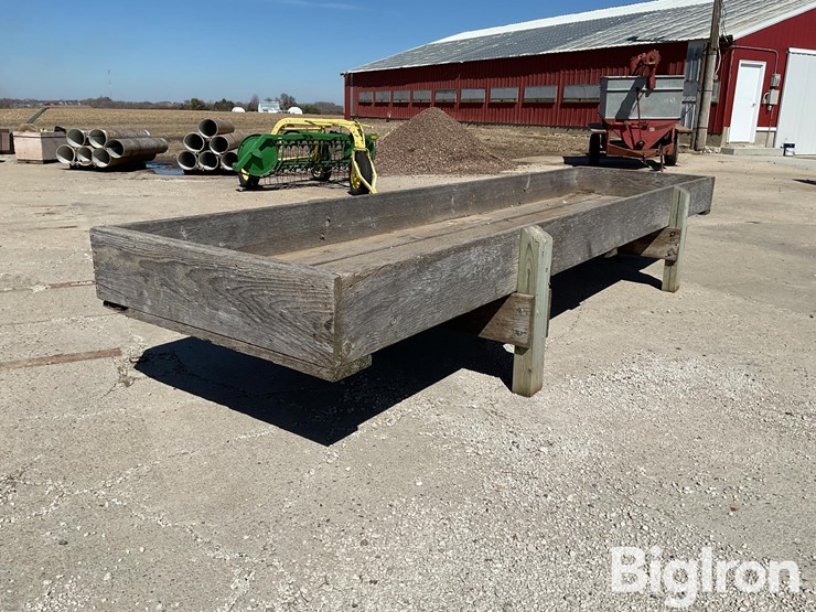 homemade-feed-bunk-image-1