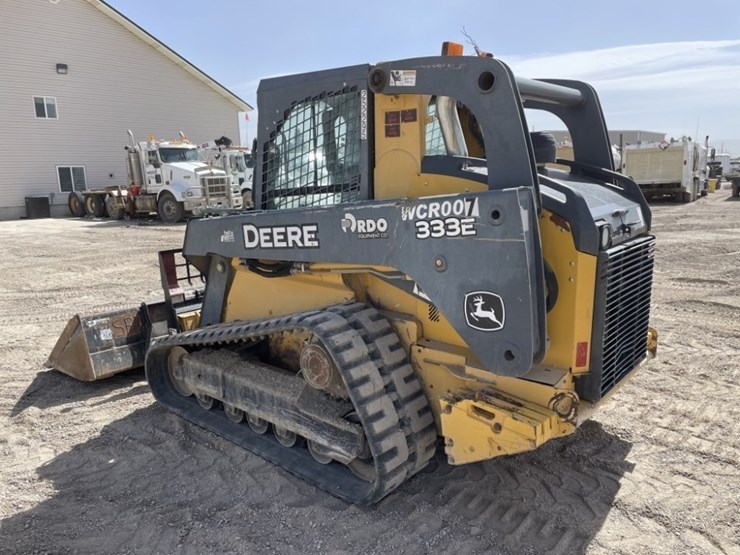 2013-deere-333e-image-3